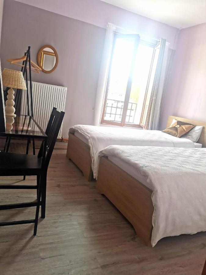 Chez Kahina Ancien Hotel Robert Giat Bagian luar foto